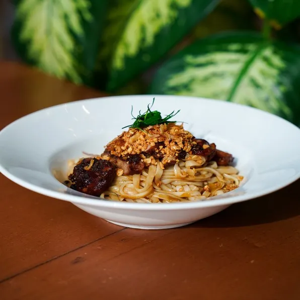 Kids Pho Tron - Rice noodle with Special Sauce & 5 spices grilled chicken